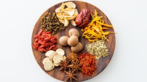 薬膳の食材が並んでいる画像
